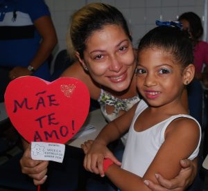 Projeto- Crescer- do- Cesmac- comemora- Dia -das- Mães- 101