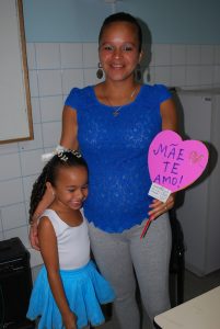 Projeto- Crescer- do- Cesmac- comemora- Dia -das- Mães- 101