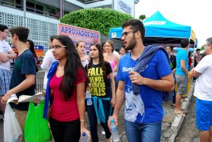 Vestibular- de- Medicina- 2016.2- do- Cesmac- movimenta- Campus- I- 10