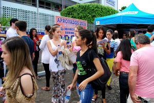 Vestibular- de- Medicina- 2016.2- do- Cesmac- movimenta- Campus- I- 10