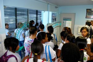 Alunos do Centro Brasileiro de Cursos visitam estrutura do Cesmac 06