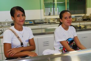 Alunos do Centro Brasileiro de Cursos visitam estrutura do Cesmac 06