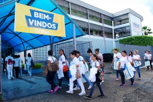 Alunos do Centro Brasileiro de Cursos visitam estrutura do Cesmac 06