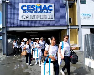 Alunos do Centro Brasileiro de Cursos visitam estrutura do Cesmac 06