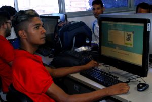 Escola- Moreira- e- Silva- visita- o- Cesmac- 22