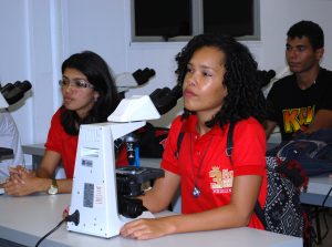 Escola- Moreira- e- Silva- visita- o- Cesmac- 22