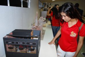 Escola- Moreira- e- Silva- visita- o- Cesmac- 22