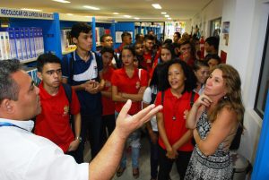 Escola- Moreira- e- Silva- visita- o- Cesmac- 22