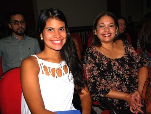 Professora- doutora- Vera- Romariz- lança- mais- uma- obra-Cesmac - 16