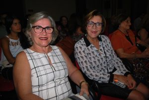 Professora- doutora- Vera- Romariz- lança- mais- uma- obra-Cesmac - 16
