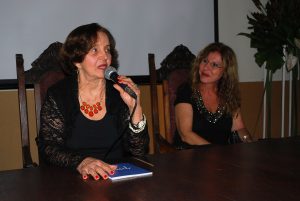 Professora- doutora- Vera- Romariz- lança- mais- uma- obra-Cesmac - 16