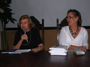 Professora- doutora- Vera- Romariz- lança- mais- uma- obra-Cesmac - 16