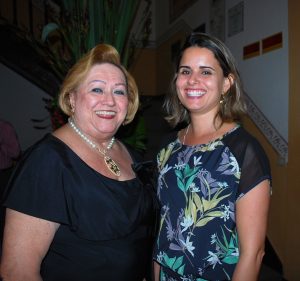 Professora- doutora- Vera- Romariz- lança- mais- uma- obra-Cesmac - 16