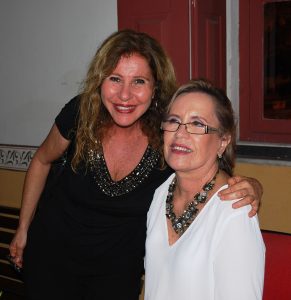 Professora- doutora- Vera- Romariz- lança- mais- uma- obra-Cesmac - 16