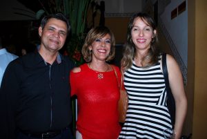 Professora- doutora- Vera- Romariz- lança- mais- uma- obra-Cesmac - 16