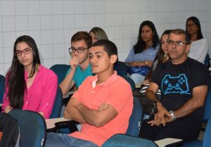 Cesmac- recebe- feras- e- veteranos- no- retorno- às- aulas-  34