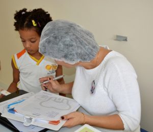 Estudantes- participam- do- Projeto -OdontoSchoolCare- Cesmac 14
