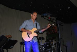 Cesmac- celebra- Dia- dos- Pais -com -almoço- e- show- de- Thiago- Vasconcelos (27)