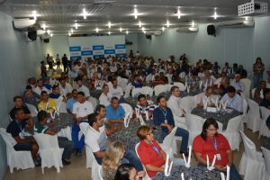 Cesmac- celebra- Dia- dos- Pais -com -almoço- e- show- de- Thiago- Vasconcelos (27)