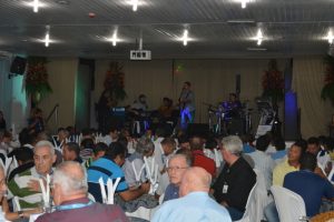 Cesmac- celebra- Dia- dos- Pais -com -almoço- e- show- de- Thiago- Vasconcelos (27)