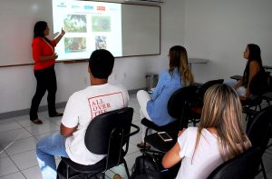 Cesmac- realiza- Seminário- de- Iniciação- Científica- 09