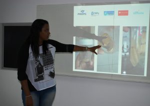 Cesmac- realiza- Seminário- de- Iniciação- Científica- 09