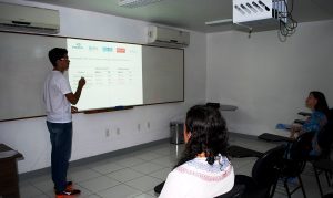 Cesmac- realiza- Seminário- de- Iniciação- Científica- 09