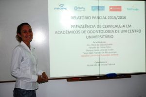 Cesmac- realiza- Seminário- de- Iniciação- Científica- 09