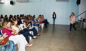 Curso- de- Nutrição- do- Cesmac- recebe- Andreia- Friques (16)