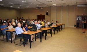Pioneiro- em- transplante- de- fígado- lança- livro- em- Maceió-Cesmac (03)