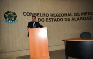 Pioneiro- em- transplante- de- fígado- lança- livro- em- Maceió-Cesmac (03)