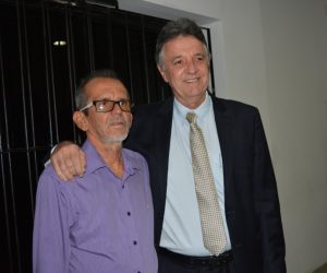 Pioneiro- em- transplante- de- fígado- lança- livro- em- Maceió-Cesmac (03)