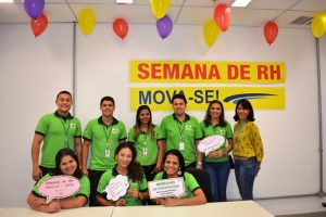 Professora- Sílvia- Néli, do- curso- de- Administração, ministra- palestra (22)