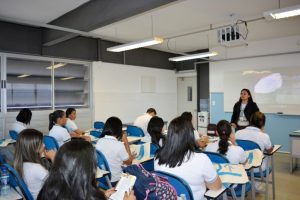 programa-cesmac-360-recebe-alunos-da-escola-santa-babara (32)