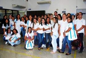 programa-cesmac-360-recebe-alunos-da-escola-santa-babara (32)