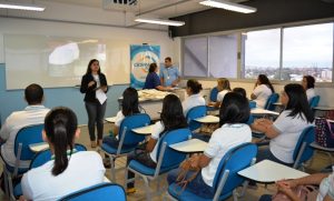 programa-cesmac-360-recebe-alunos-da-escola-santa-babara (32)