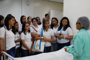 programa-cesmac-360-recebe-alunos-da-escola-santa-babara (32)