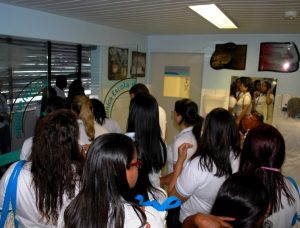 programa-cesmac-360-recebe-alunos-da-escola-santa-babara (32)