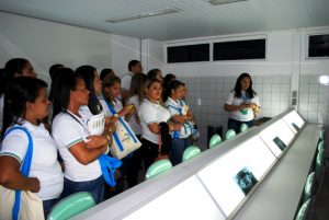 programa-cesmac-360-recebe-alunos-da-escola-santa-babara (32)
