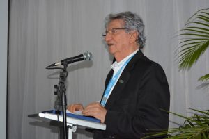 atleta-da-selecao-brasileira-de-volei-mauricio-borges-recebe-homenagem-do-cesmac-122