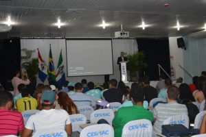 atleta-da-selecao-brasileira-de-volei-mauricio-borges-recebe-homenagem-do-cesmac-122