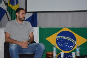 atleta-da-selecao-brasileira-de-volei-mauricio-borges-recebe-homenagem-do-cesmac-122