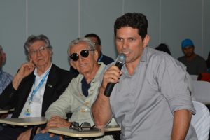 atleta-da-selecao-brasileira-de-volei-mauricio-borges-recebe-homenagem-do-cesmac-122