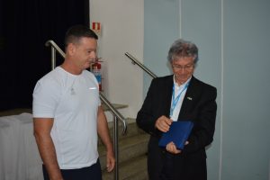 atleta-da-selecao-brasileira-de-volei-mauricio-borges-recebe-homenagem-do-cesmac-122