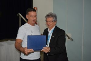 atleta-da-selecao-brasileira-de-volei-mauricio-borges-recebe-homenagem-do-cesmac-122