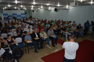 atleta-da-selecao-brasileira-de-volei-mauricio-borges-recebe-homenagem-do-cesmac-122