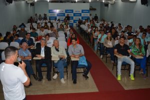 atleta-da-selecao-brasileira-de-volei-mauricio-borges-recebe-homenagem-do-cesmac-122