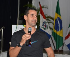 atleta-da-selecao-brasileira-de-volei-mauricio-borges-recebe-homenagem-do-cesmac-122