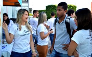 Ação- celebra- semana- do- Médico- Veterinário- Cesmac (1)