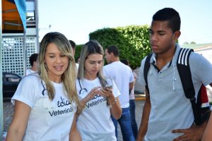 Ação- celebra- semana- do- Médico- Veterinário- Cesmac (1)
